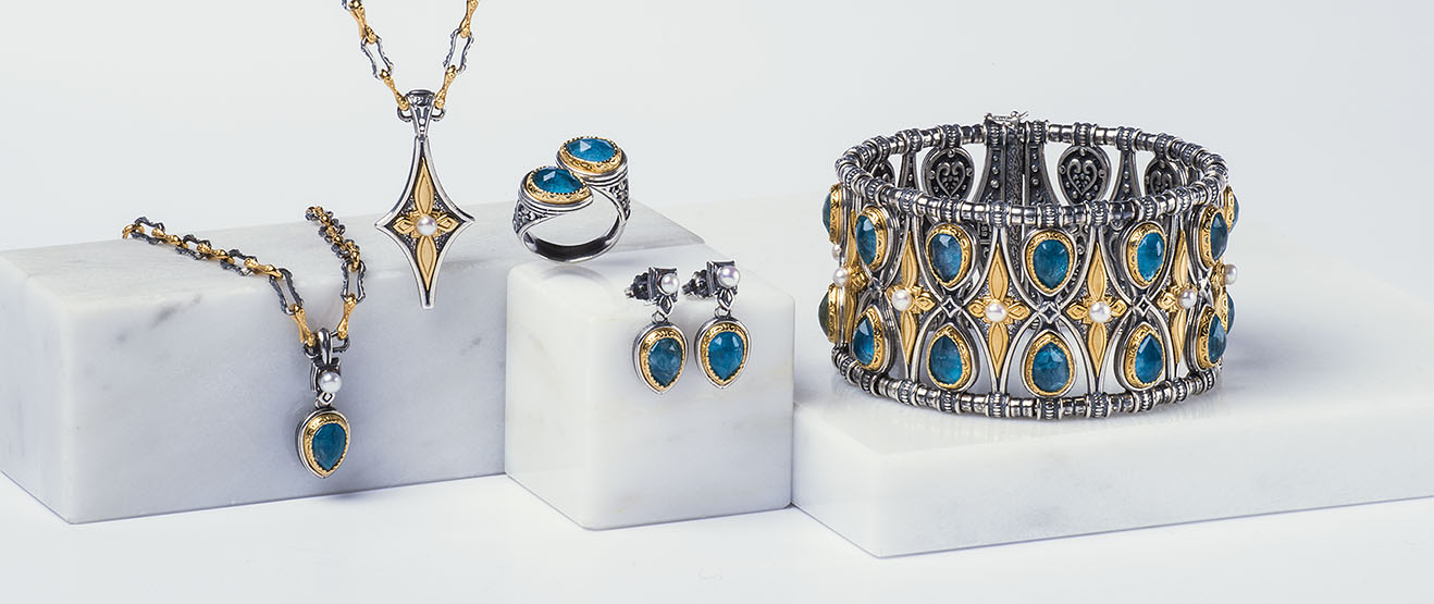 Odoo • A picture with a caption